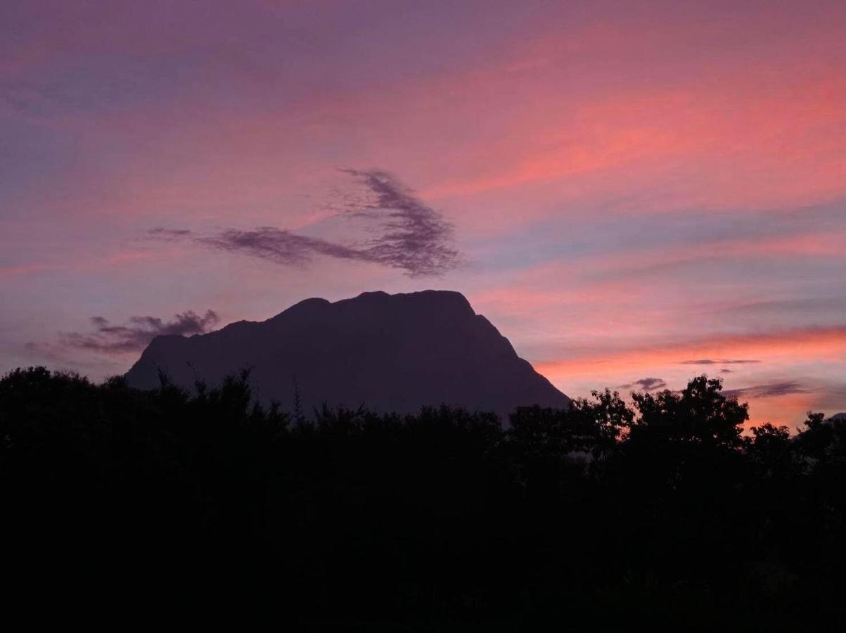Serenity1 Homestay Chiang Dao Bagian luar foto