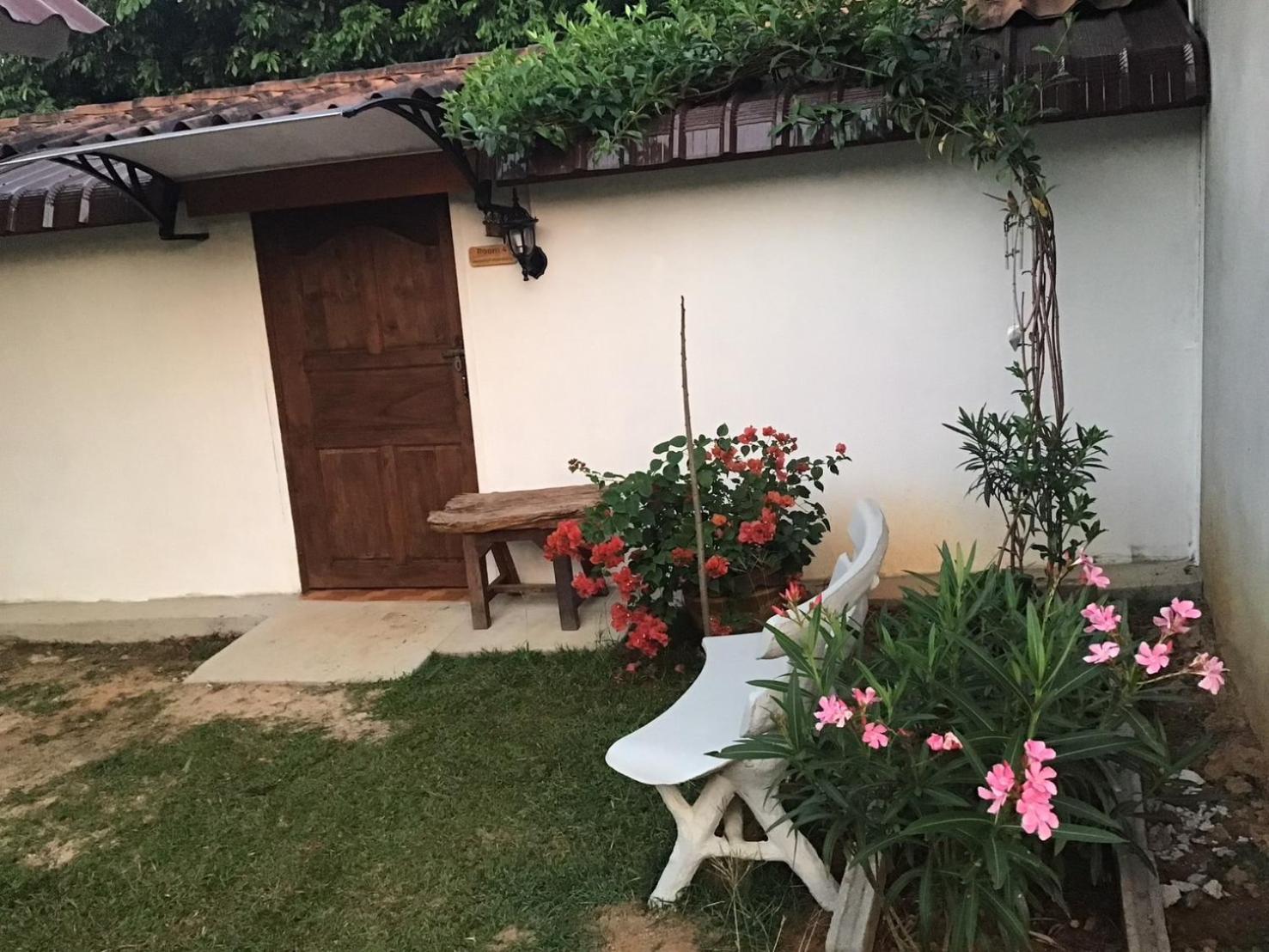 Serenity1 Homestay Chiang Dao Bagian luar foto